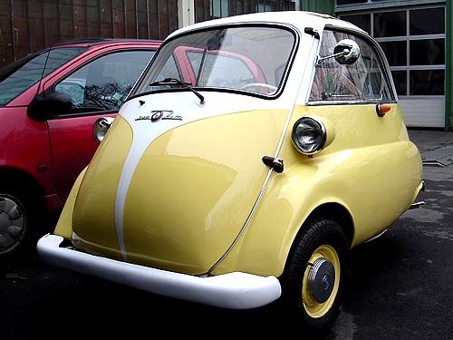 cover24_bmw_isetta.jpg (35579 Byte)